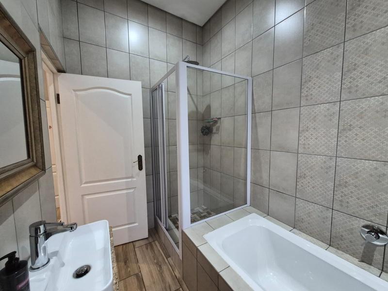 4 Bedroom Property for Sale in Heron Banks Golf Estate Free State